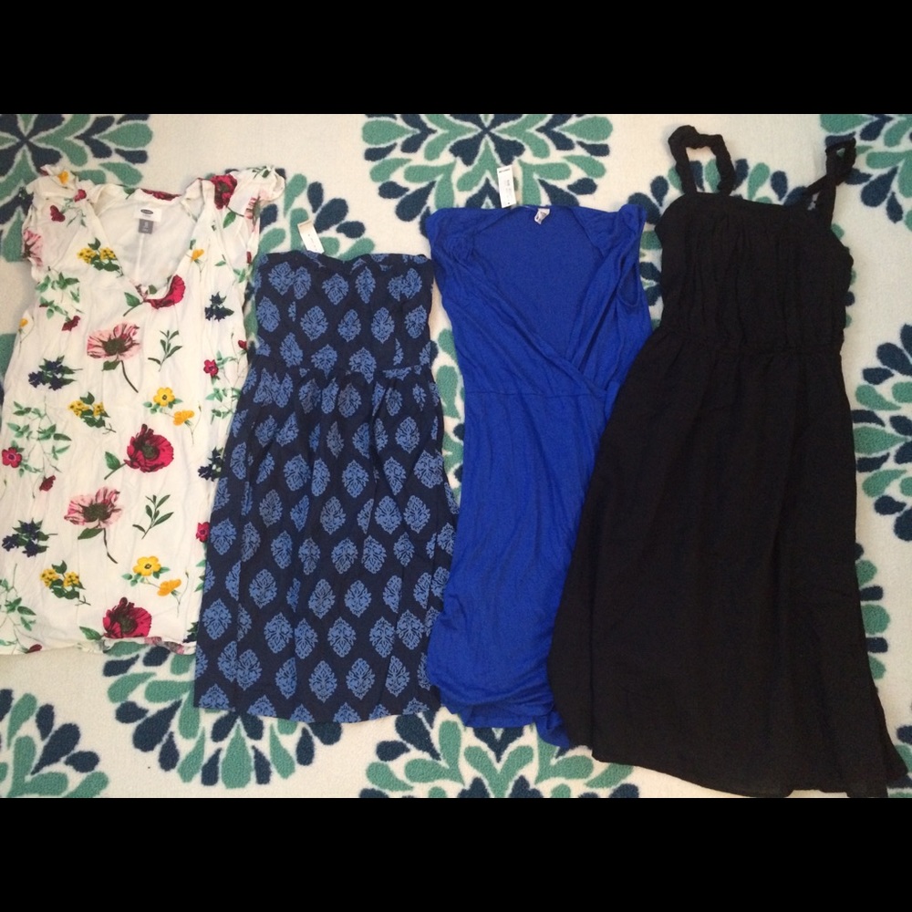 Lot of 4 Old Navy dresses XS small petite